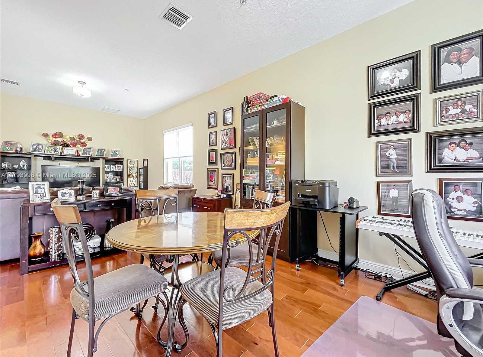 Small Image of 12448 NORTH WEST 17TH MNR, Pembroke Pines Number 26