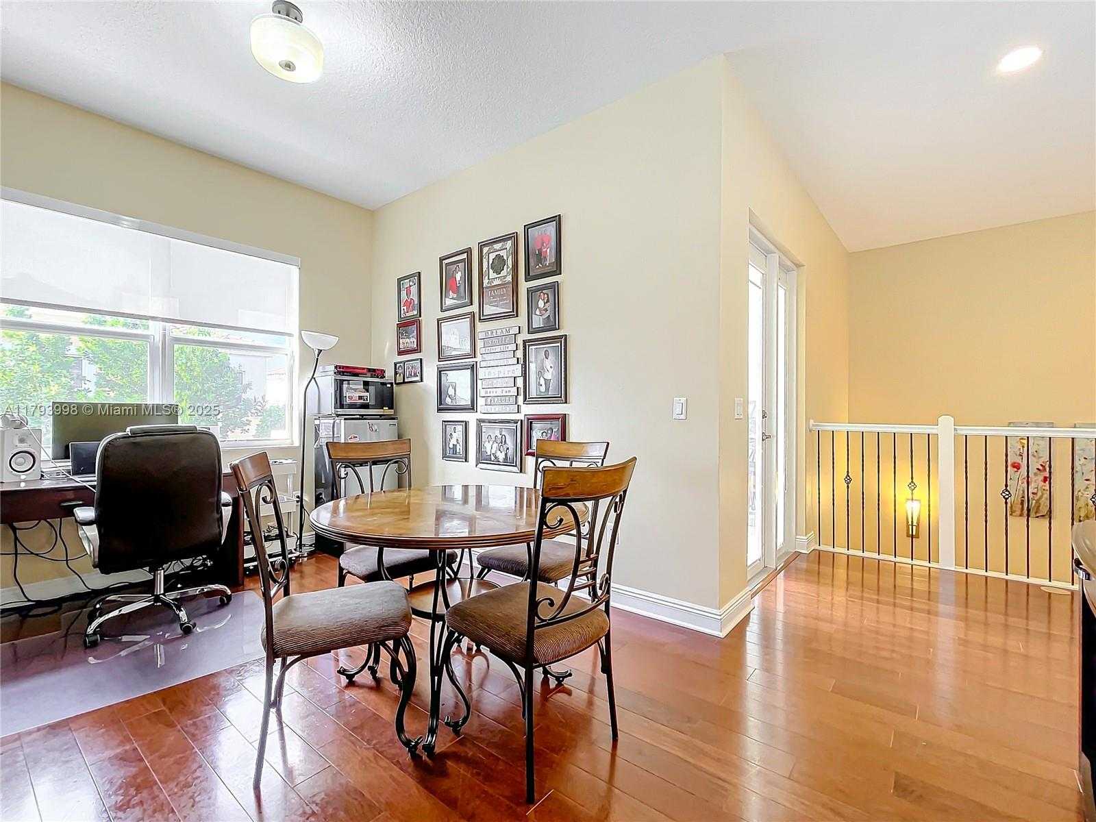 Small Image of 12448 NORTH WEST 17TH MNR, Pembroke Pines Number 27