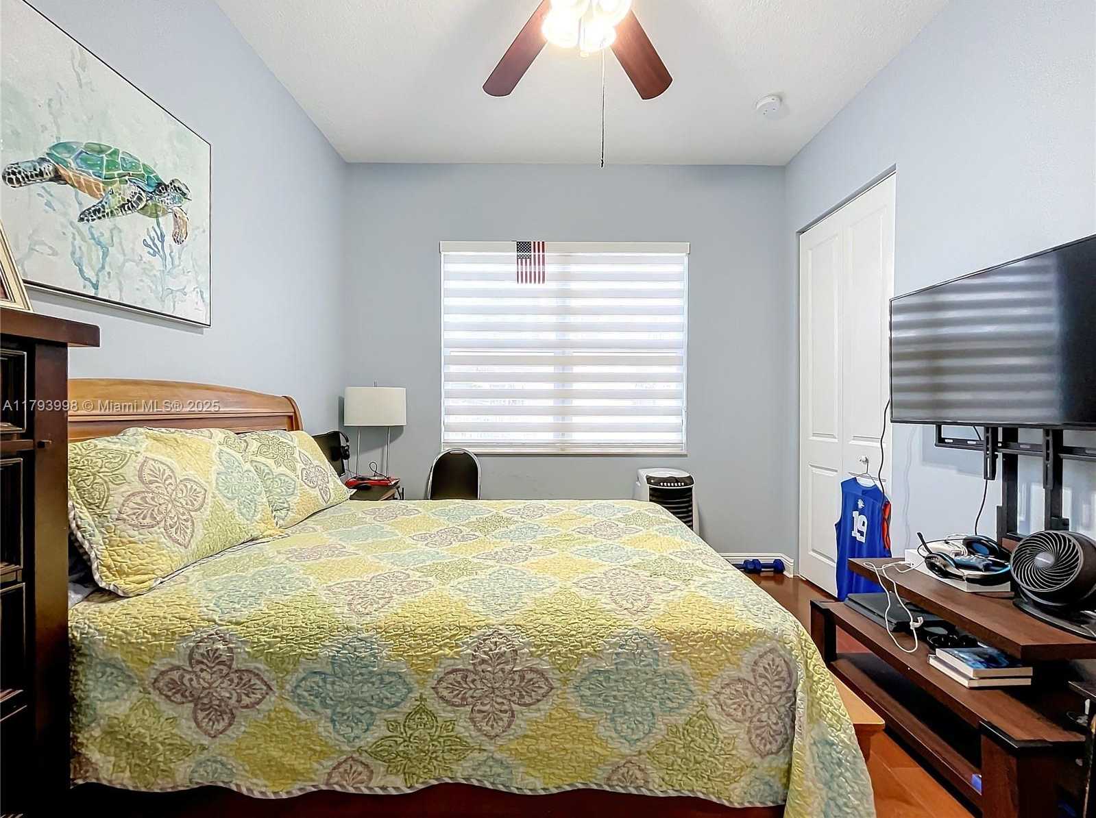 Small Image of 12448 NORTH WEST 17TH MNR, Pembroke Pines Number 38