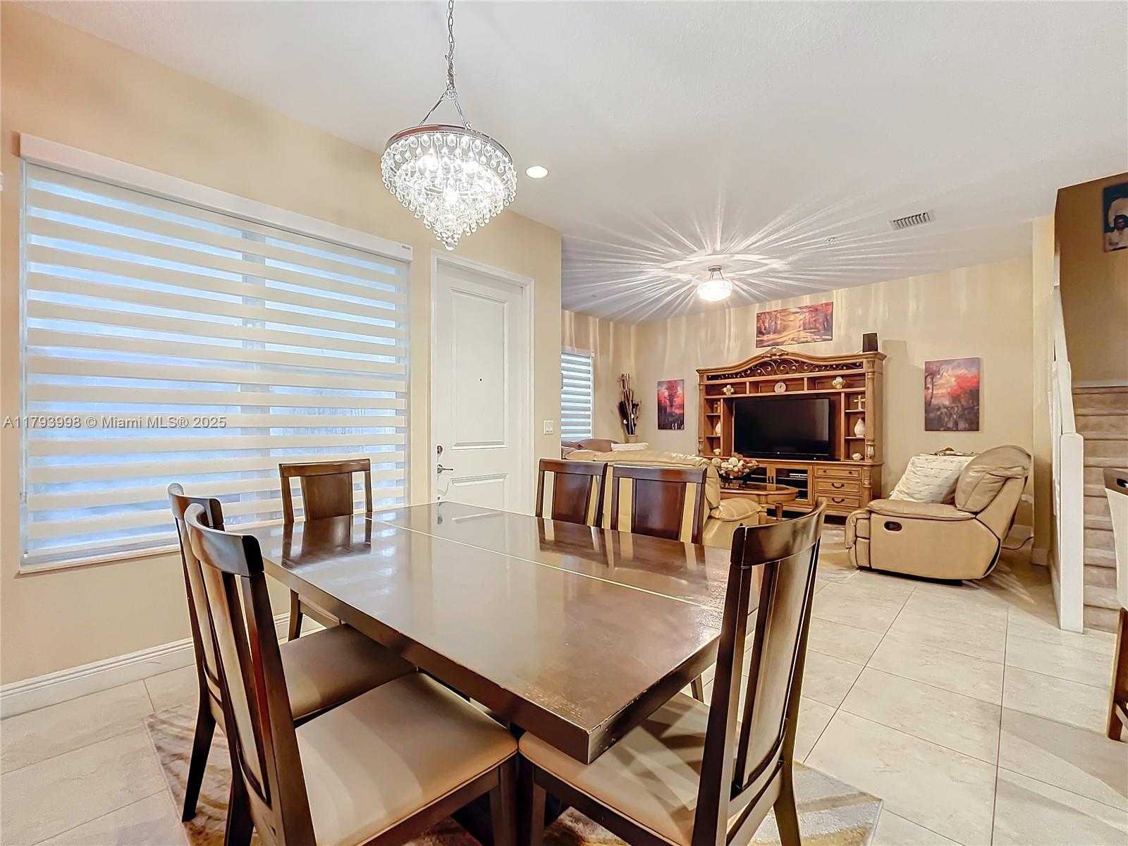 Small Image of 12448 NORTH WEST 17TH MNR, Pembroke Pines Number 7