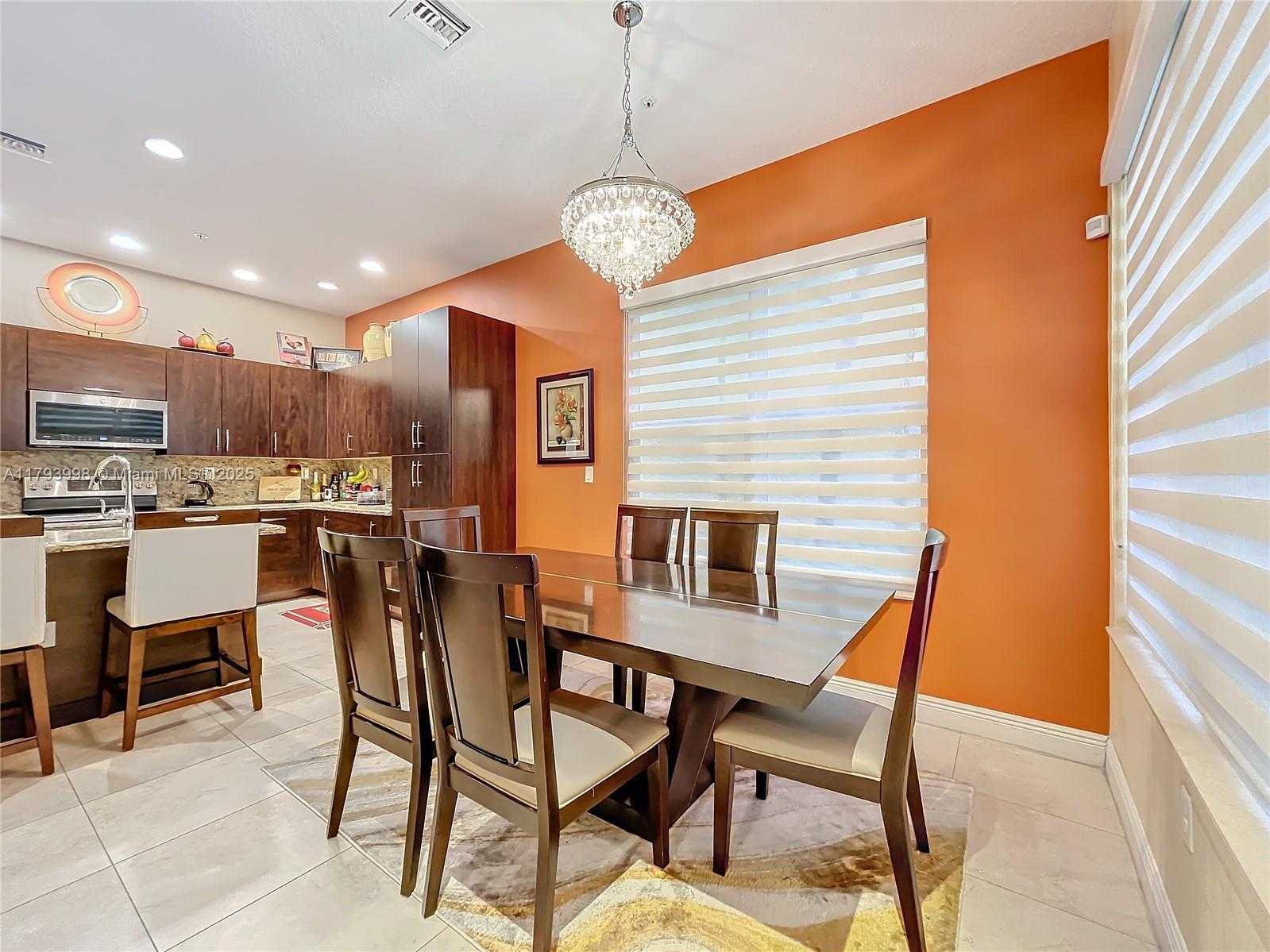 Small Image of 12448 NORTH WEST 17TH MNR, Pembroke Pines Number 8