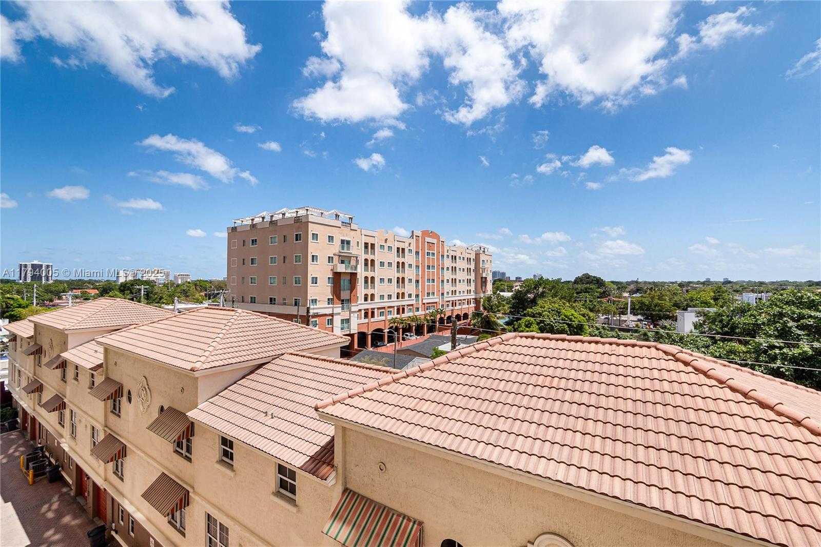 Small Image of 3232 CORAL WAY #507, Miami Number 22