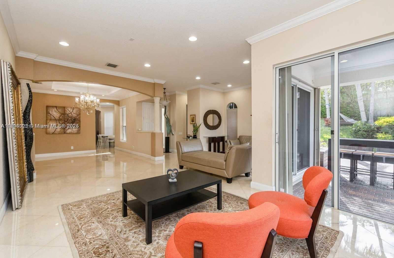 Small Image of 999 NORTH HARBOR VW N, Hollywood Number 7