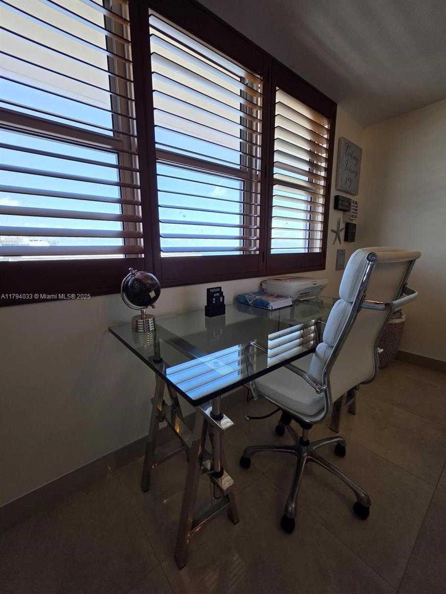 Small Image of 9225 COLLINS AVE #1409, Surfside Number 19