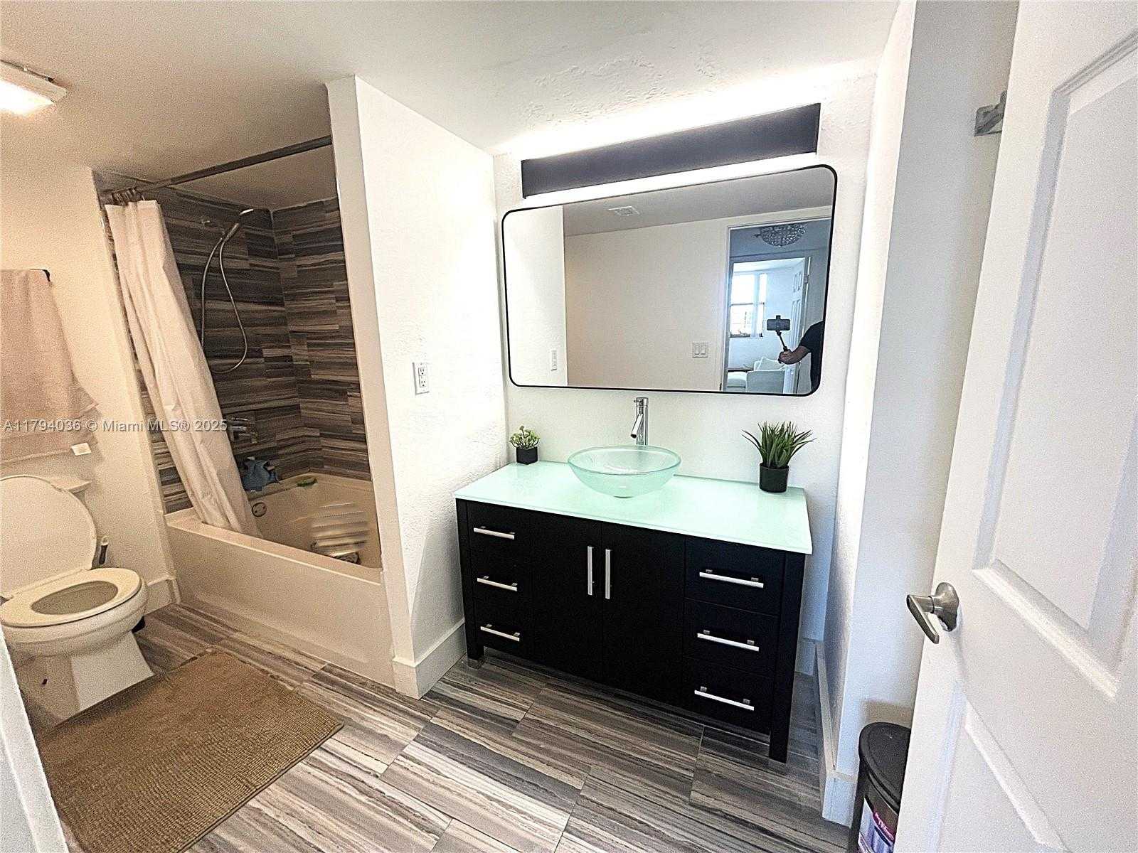 Small Image of 210 174TH ST #2017, Sunny Isles Beach Number 21