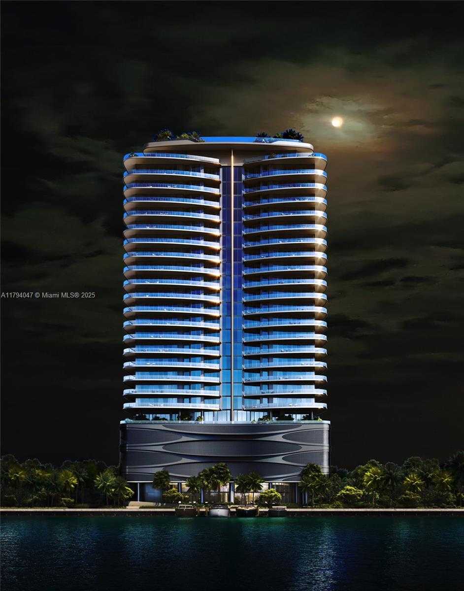 Small Image of 7940 West Dr, North Bay Village, FL 33141, USA Number 10