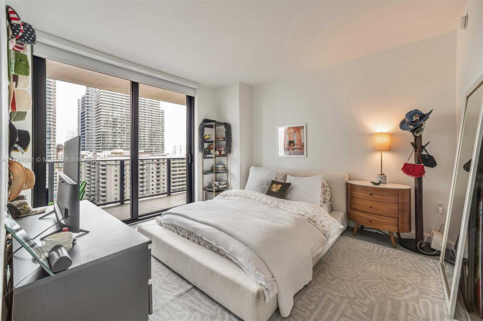 Small Image of 45 SOUTH WEST 9TH ST #1204, Miami Number 14