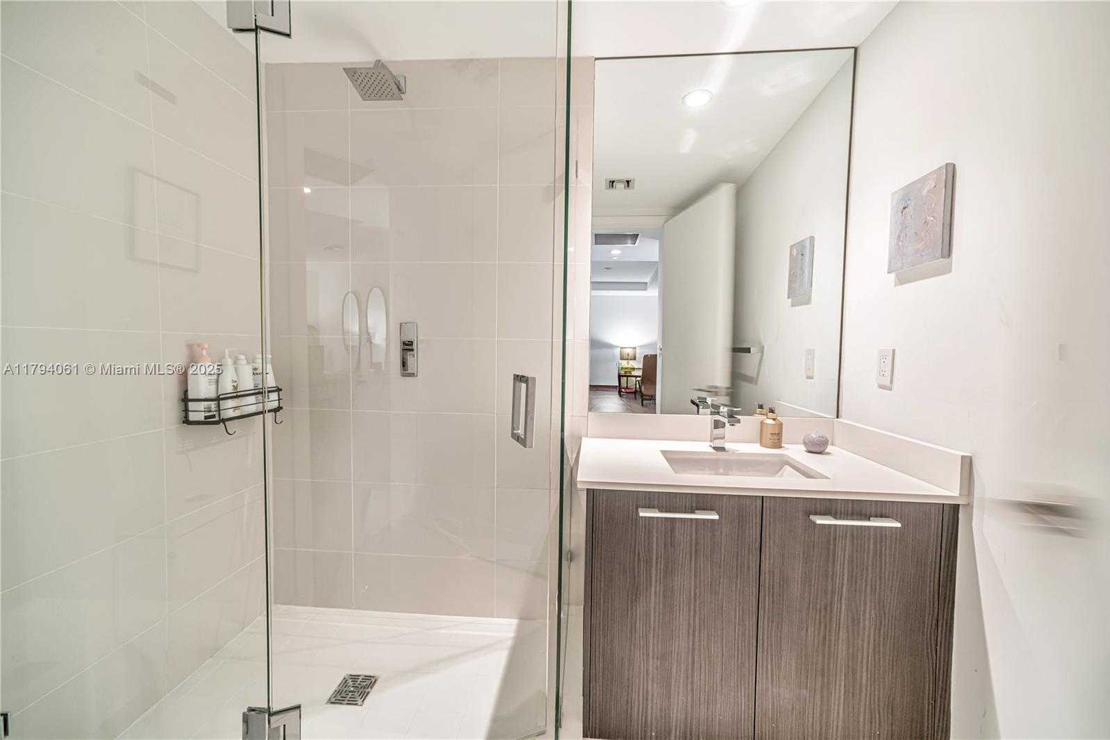Small Image of 45 SOUTH WEST 9TH ST #1204, Miami Number 16