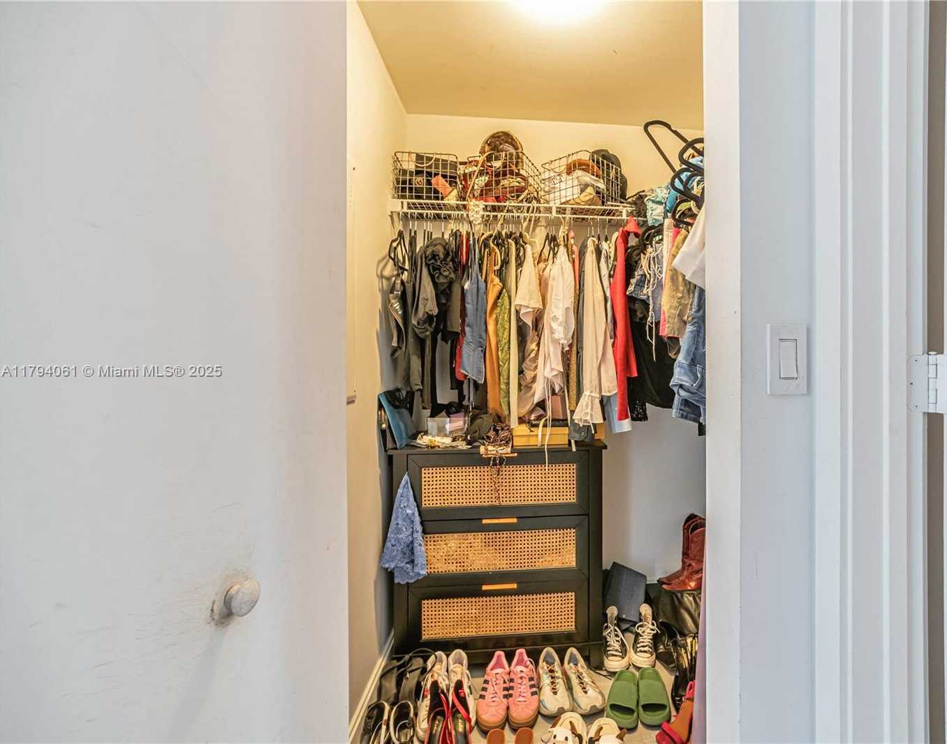 Small Image of 45 SOUTH WEST 9TH ST #1204, Miami Number 17