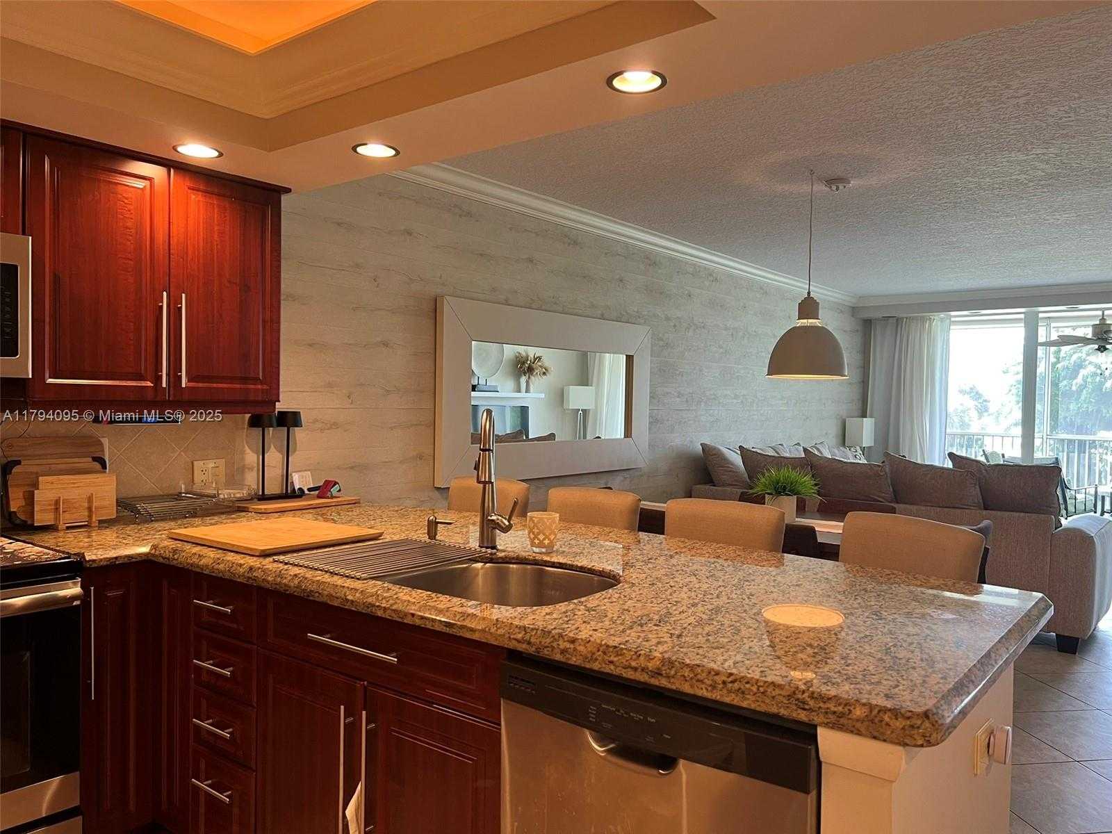 Small Image of 2601 SOUTH COURSE DR #304, Pompano Beach Number 11