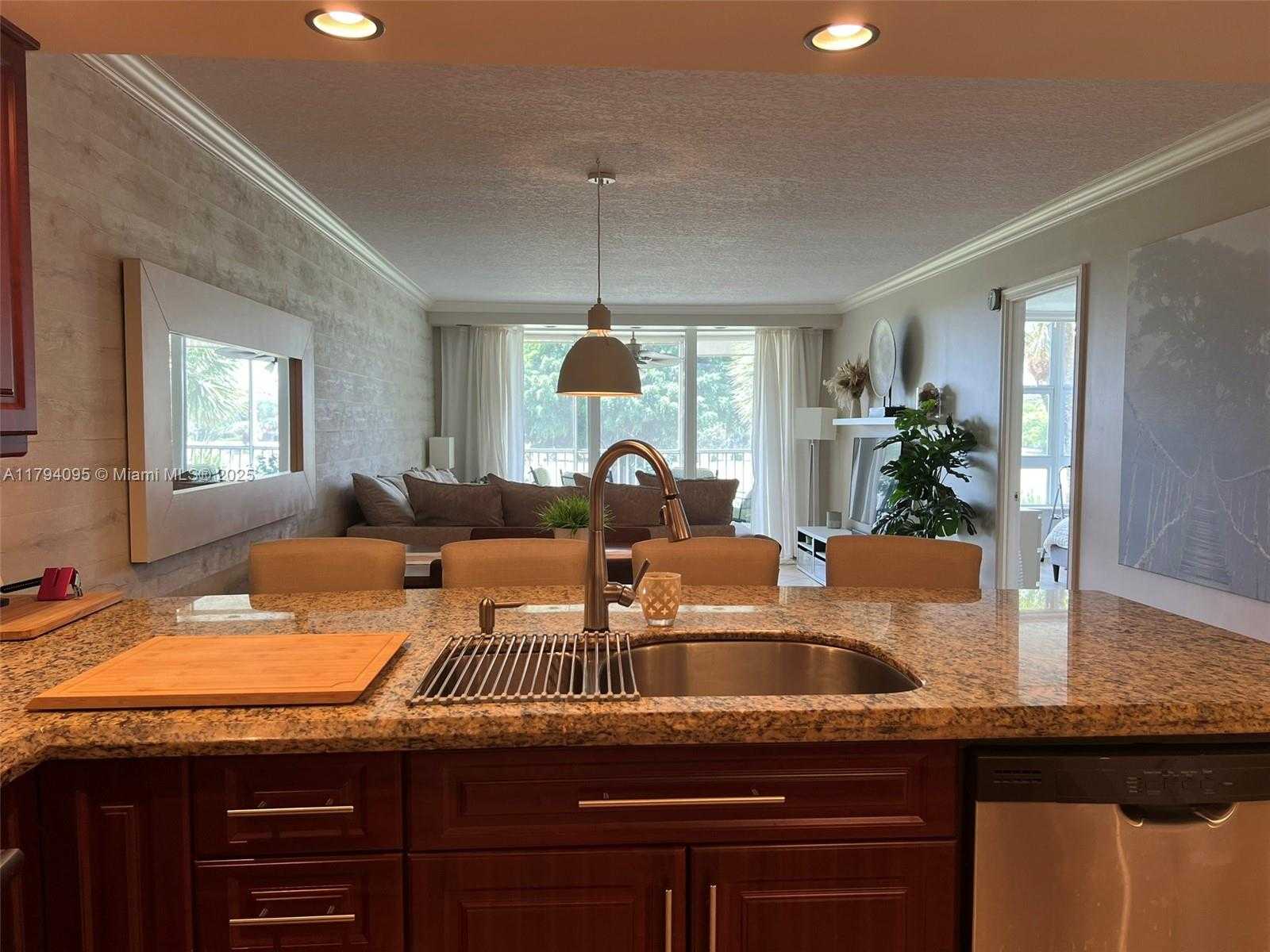 Small Image of 2601 SOUTH COURSE DR #304, Pompano Beach Number 17