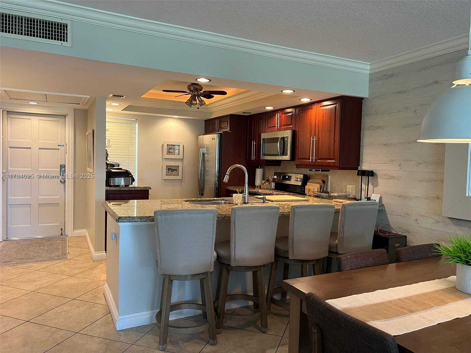 Small Image of 2601 SOUTH COURSE DR #304, Pompano Beach Number 2