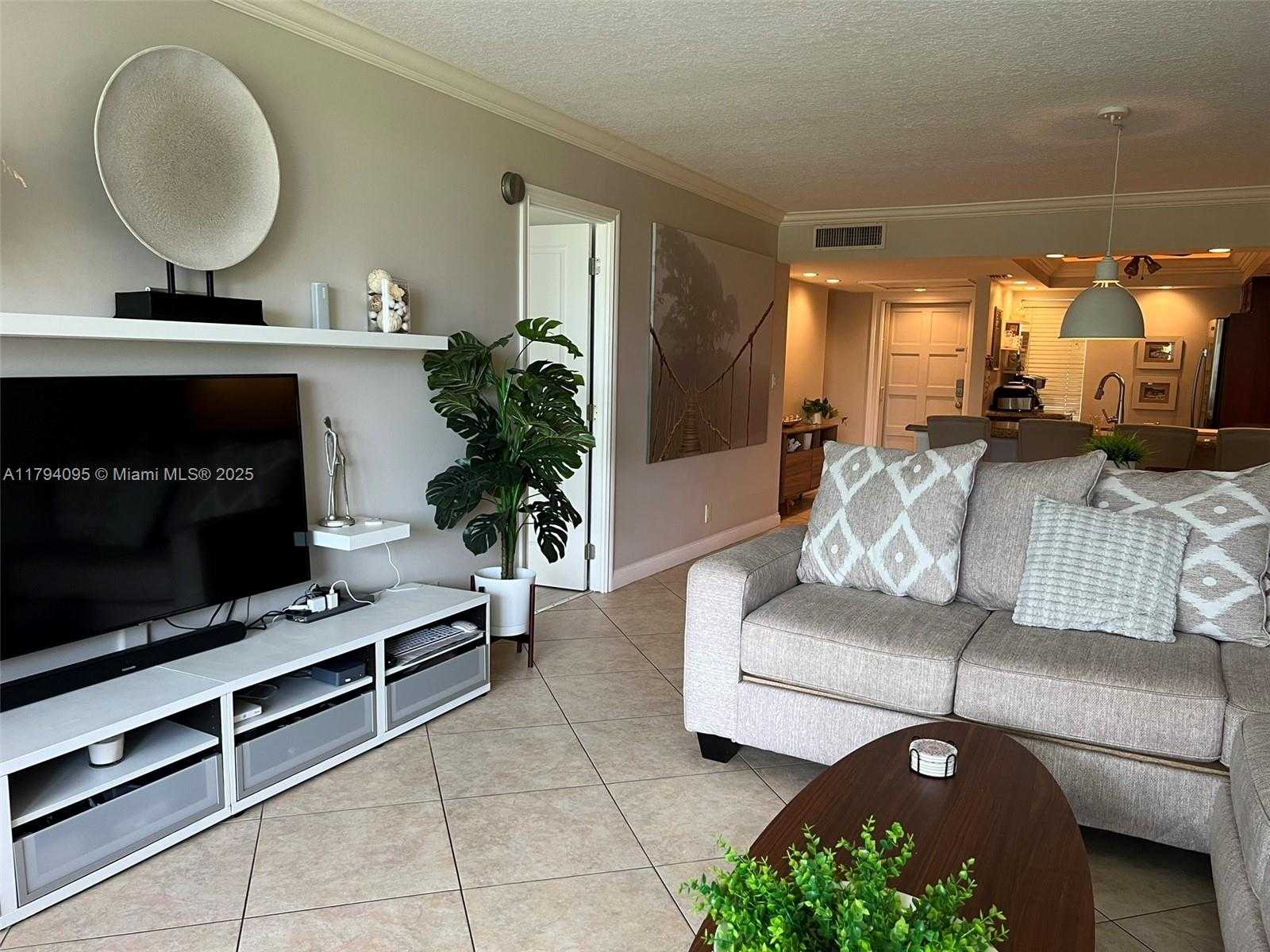 Small Image of 2601 SOUTH COURSE DR #304, Pompano Beach Number 23