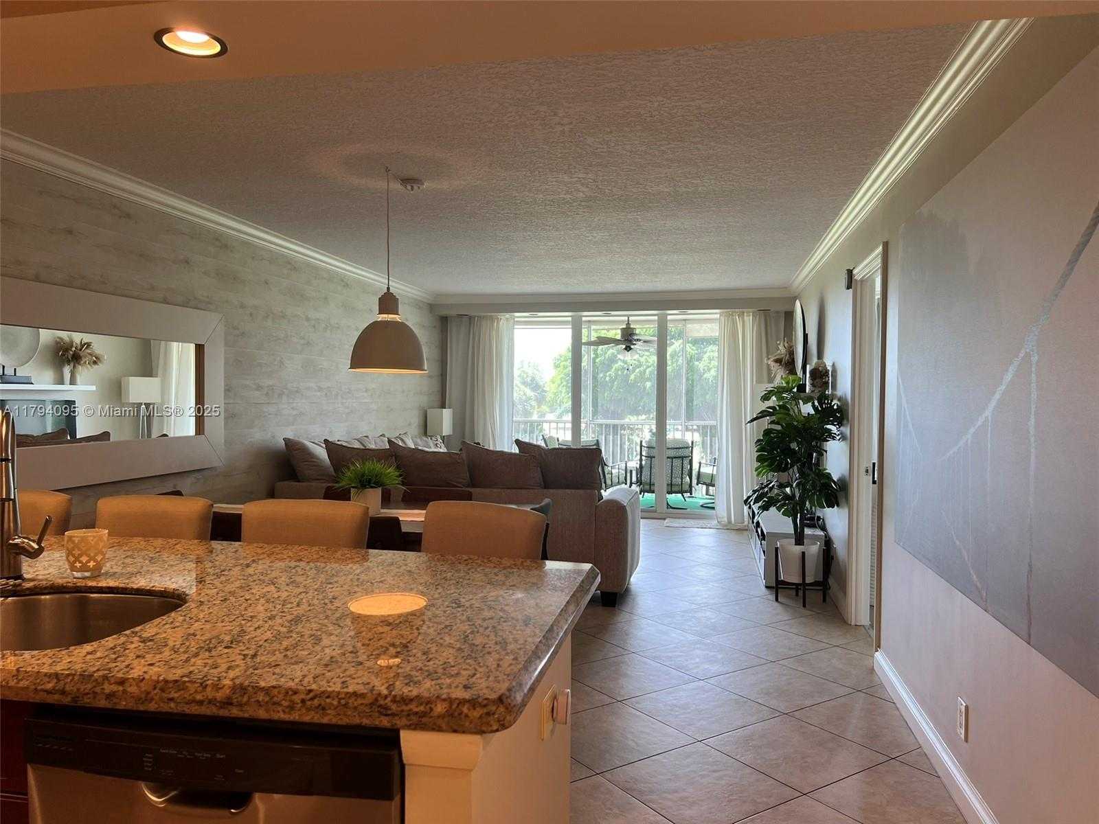 Small Image of 2601 SOUTH COURSE DR #304, Pompano Beach Number 3