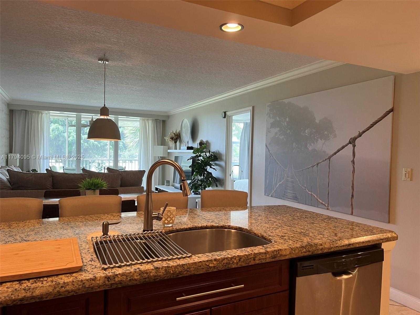 Small Image of 2601 SOUTH COURSE DR #304, Pompano Beach Number 4