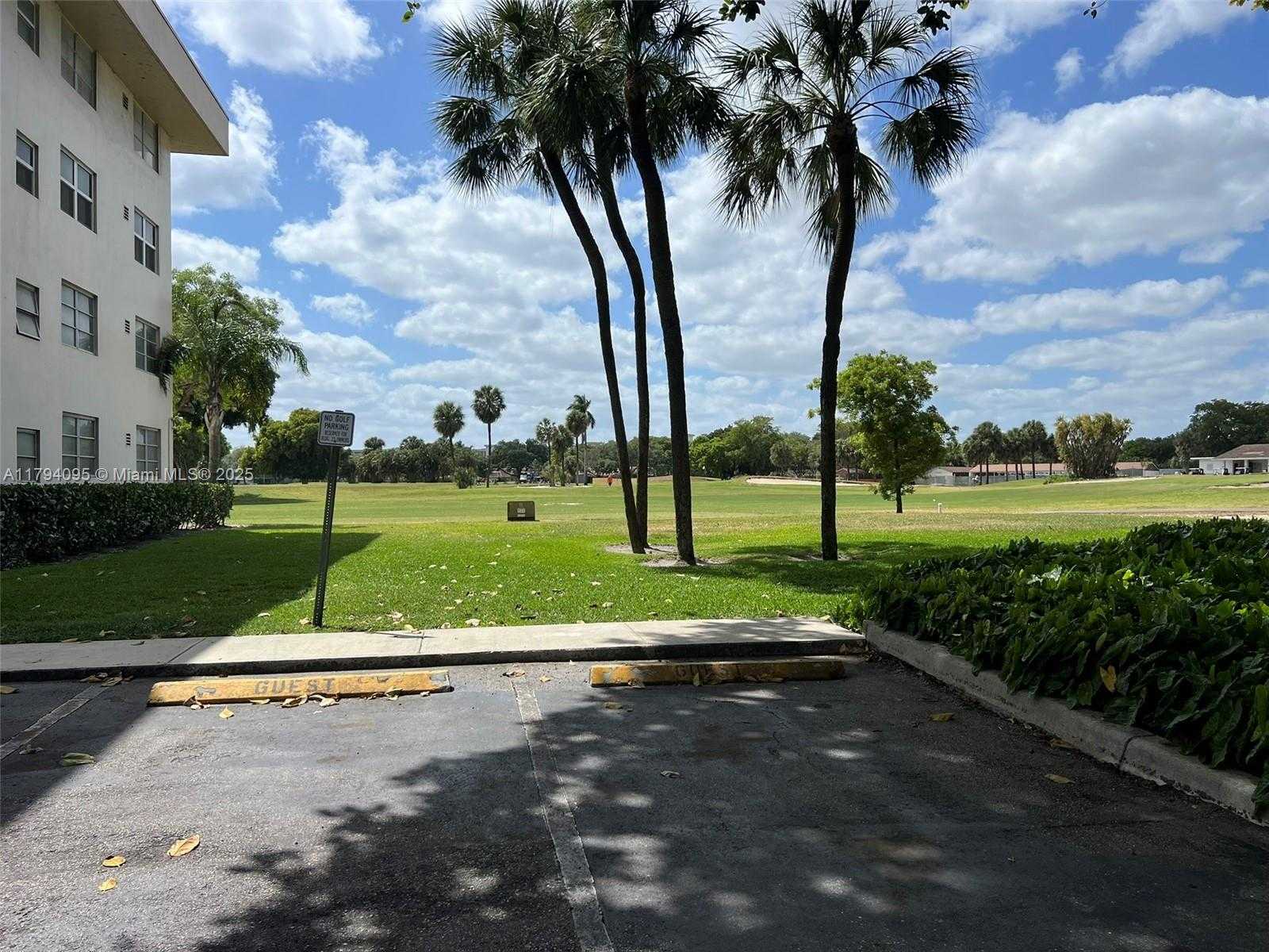 Small Image of 2601 SOUTH COURSE DR #304, Pompano Beach Number 51