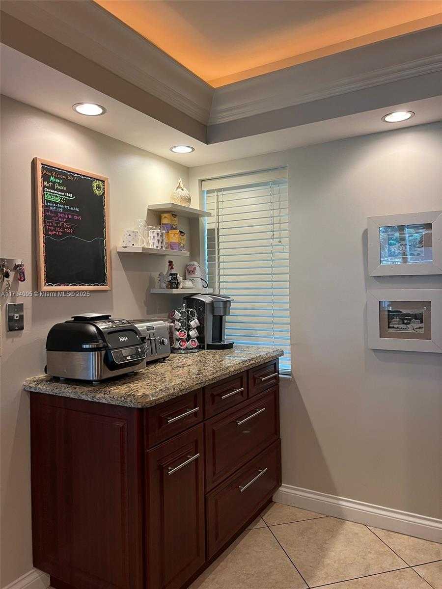 Small Image of 2601 SOUTH COURSE DR #304, Pompano Beach Number 6