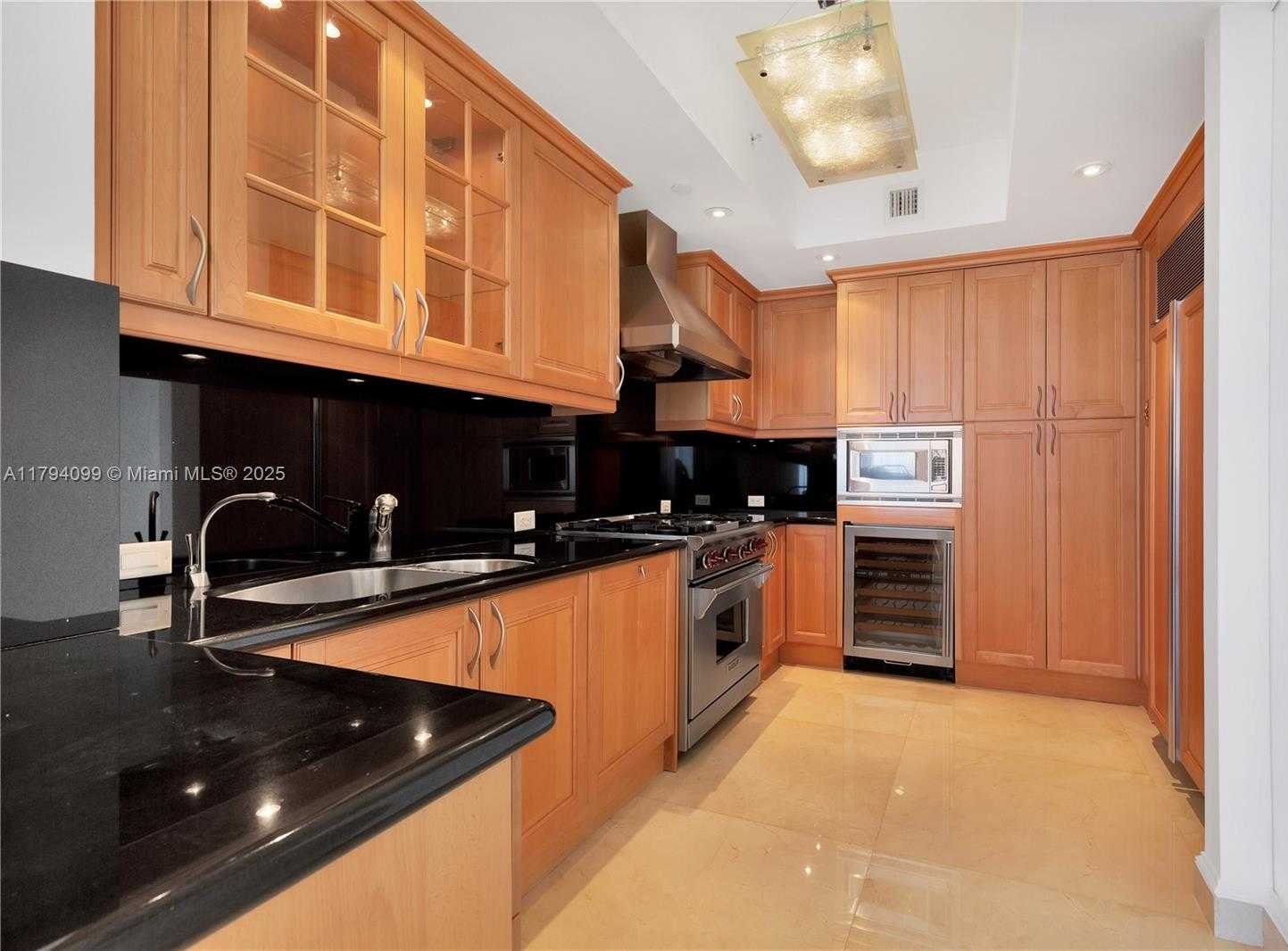 Small Image of 17875 COLLINS AVE #905, Sunny Isles Beach Number 13