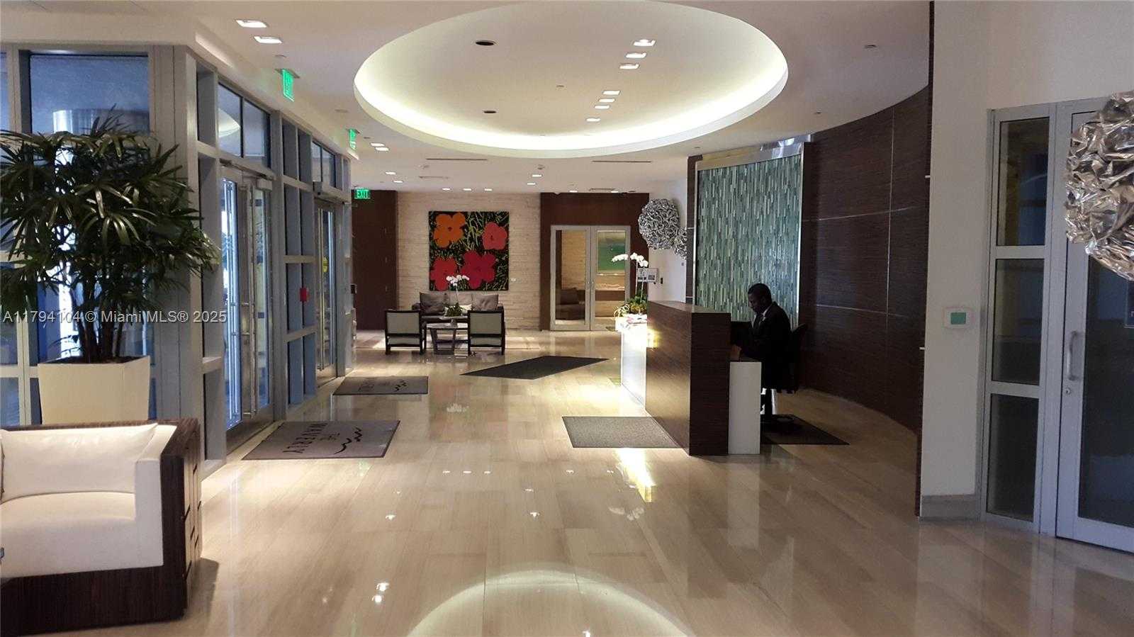 Small Image of 1330 WEST AVE #2805, Miami Beach Number 15