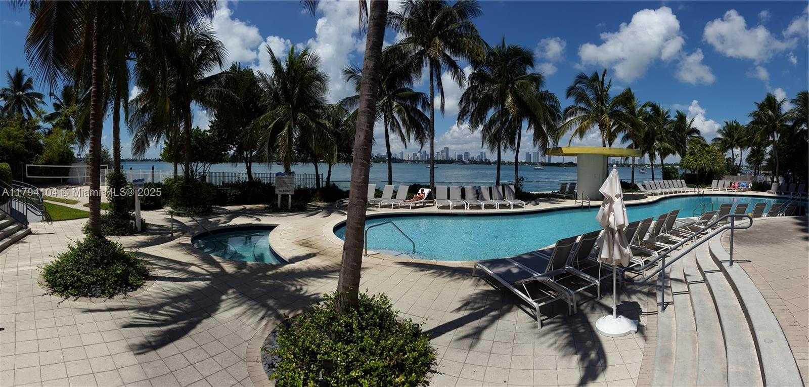 Small Image of 1330 WEST AVE #2805, Miami Beach Number 17