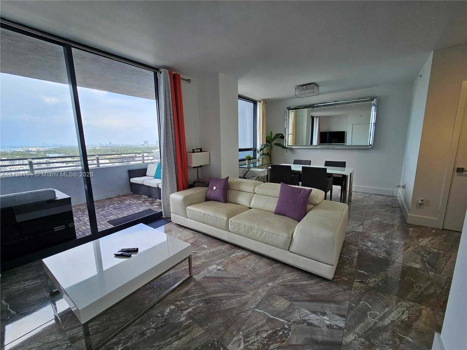 Small Image of 1330 WEST AVE #2805, Miami Beach Number 4