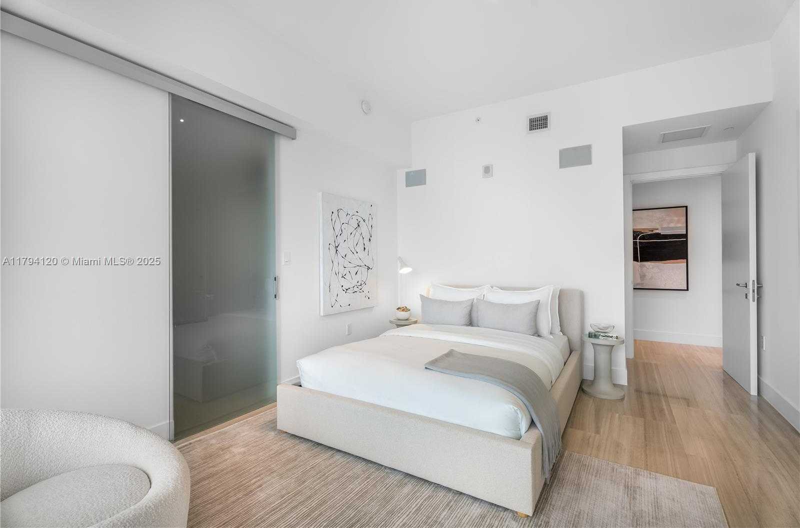 Small Image of 1451 BRICKELL AVE #2703, Miami Number 10
