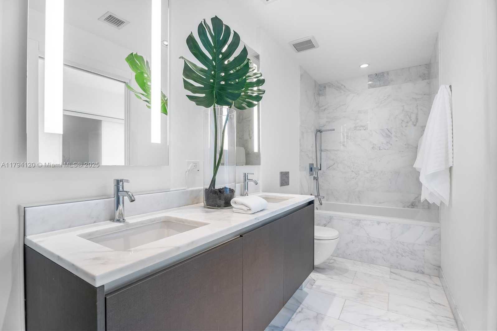 Small Image of 1451 BRICKELL AVE #2703, Miami Number 13