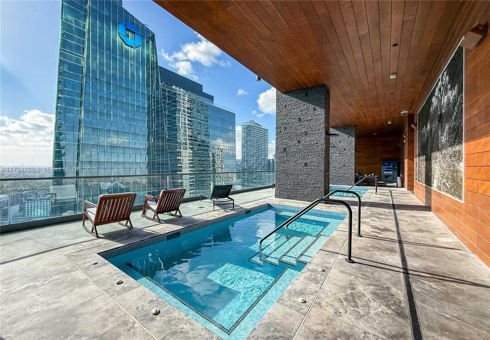 Small Image of 1451 BRICKELL AVE #2703, Miami Number 22