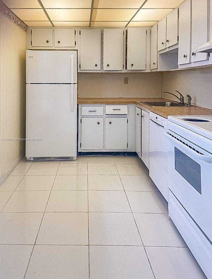 Small Image of 8267 SOUTH WEST 128TH ST #208, Pinecrest Number 16