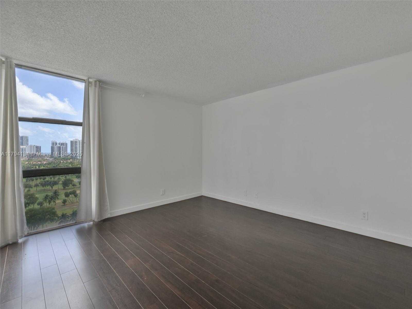 Small Image of 20301 WEST COUNTRY CLUB DR #1927, Aventura Number 12