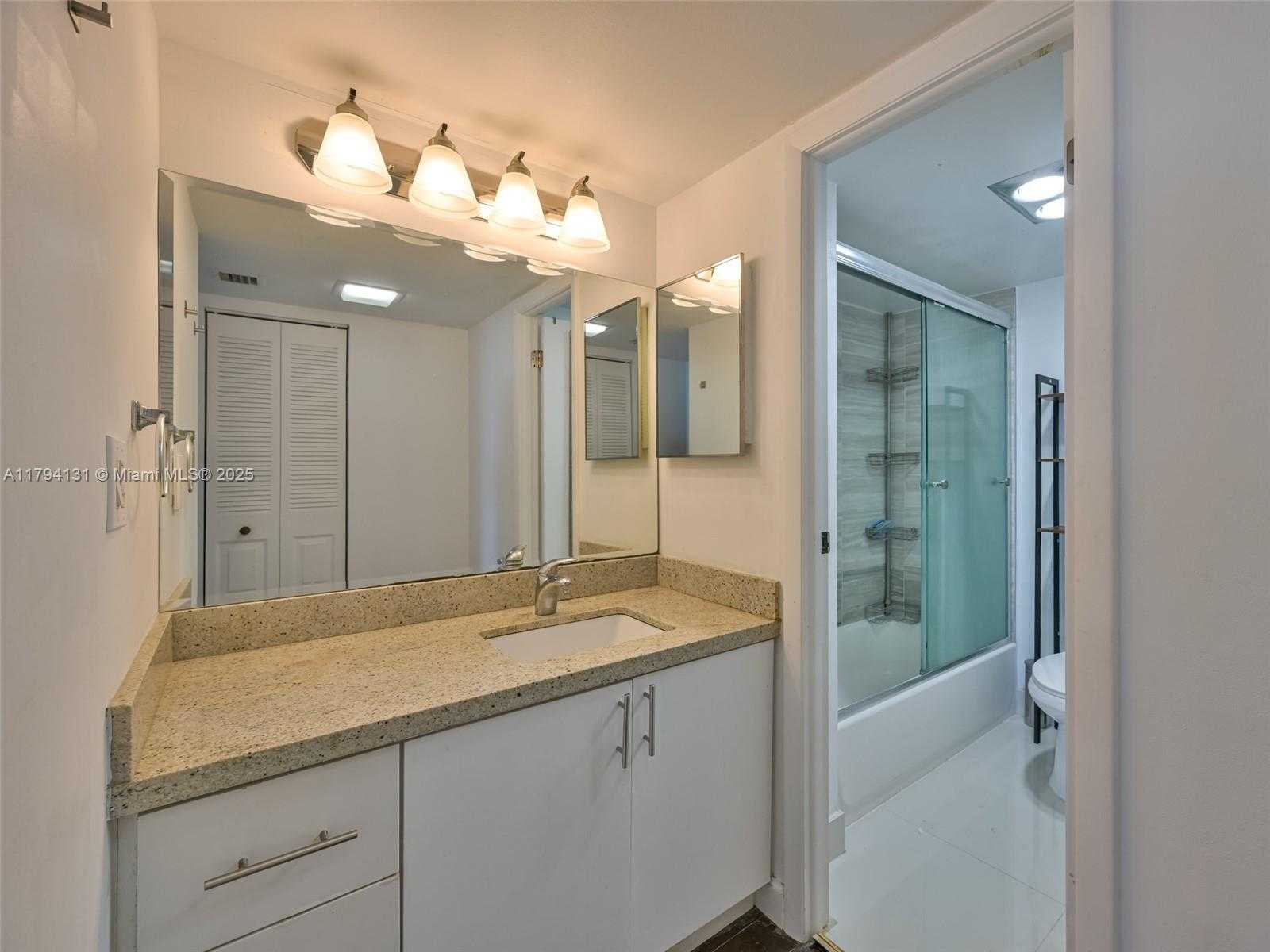 Small Image of 20301 WEST COUNTRY CLUB DR #1927, Aventura Number 15