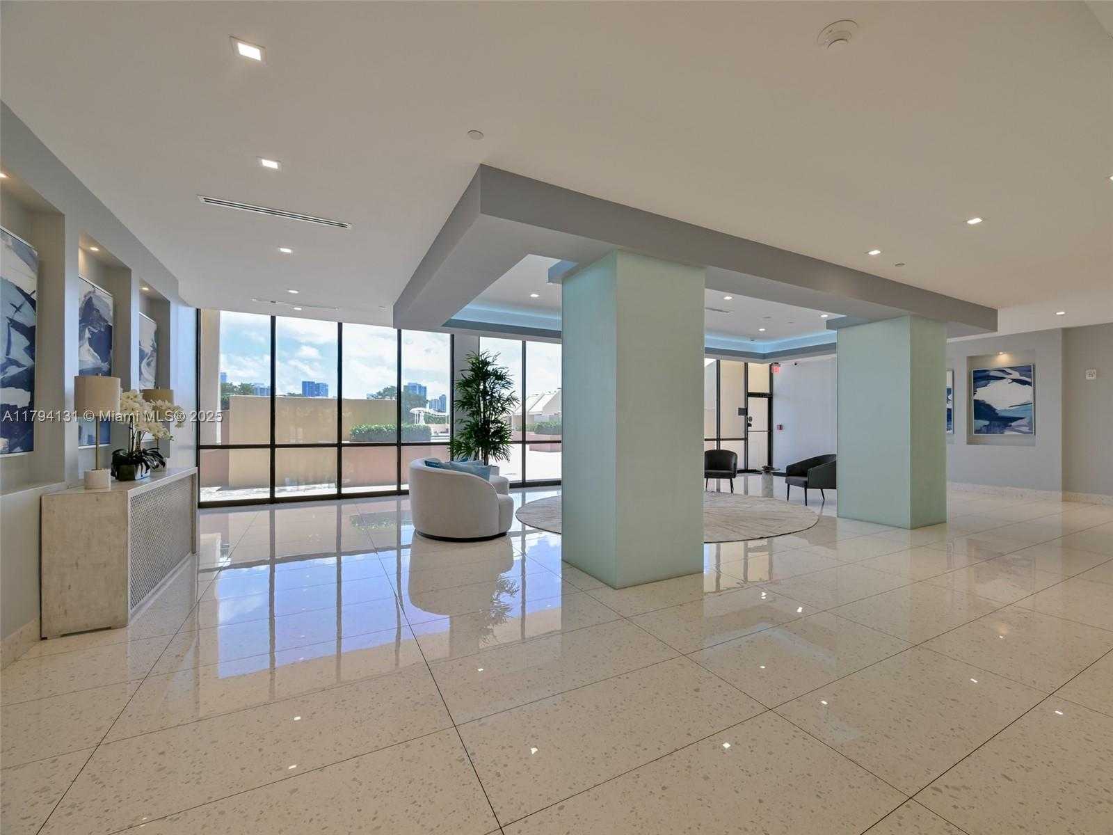 Small Image of 20301 WEST COUNTRY CLUB DR #1927, Aventura Number 3