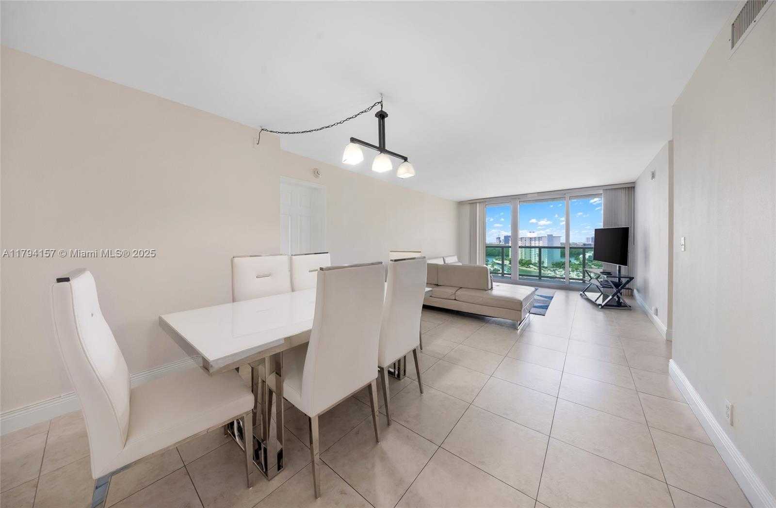 Small Image of 100 BAYVIEW DR #1403, Sunny Isles Beach Number 2
