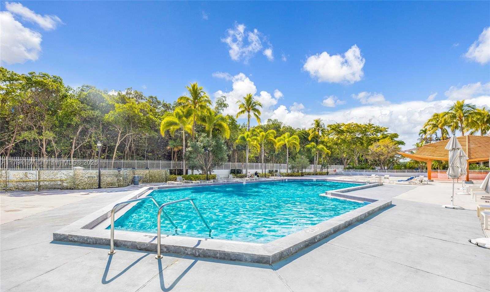 Small Image of 100 BAYVIEW DR #1403, Sunny Isles Beach Number 27