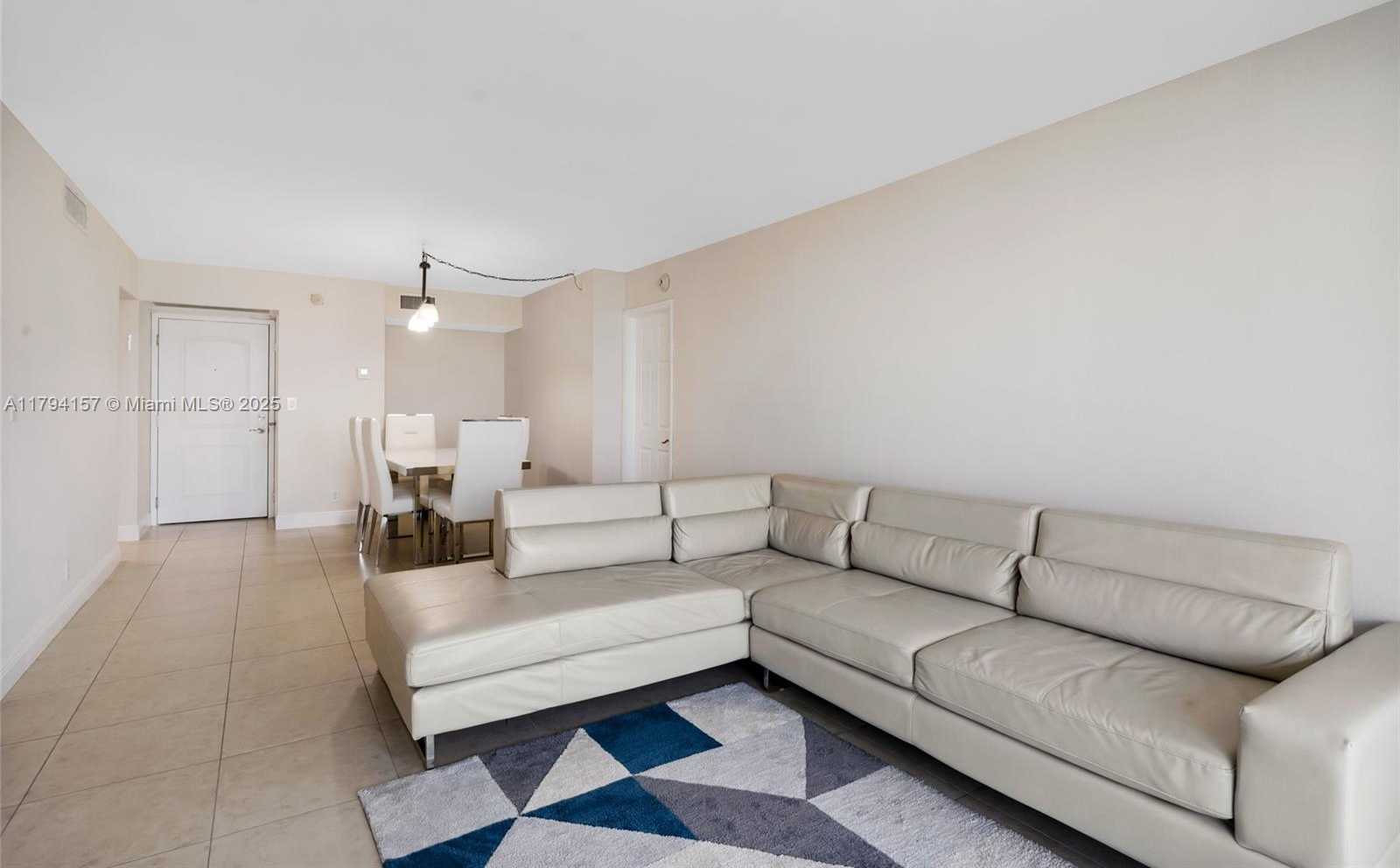 Small Image of 100 BAYVIEW DR #1403, Sunny Isles Beach Number 3
