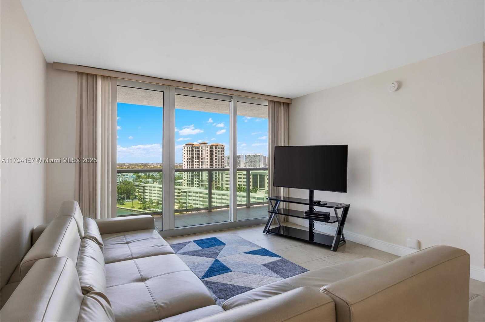 Small Image of 100 BAYVIEW DR #1403, Sunny Isles Beach Number 6