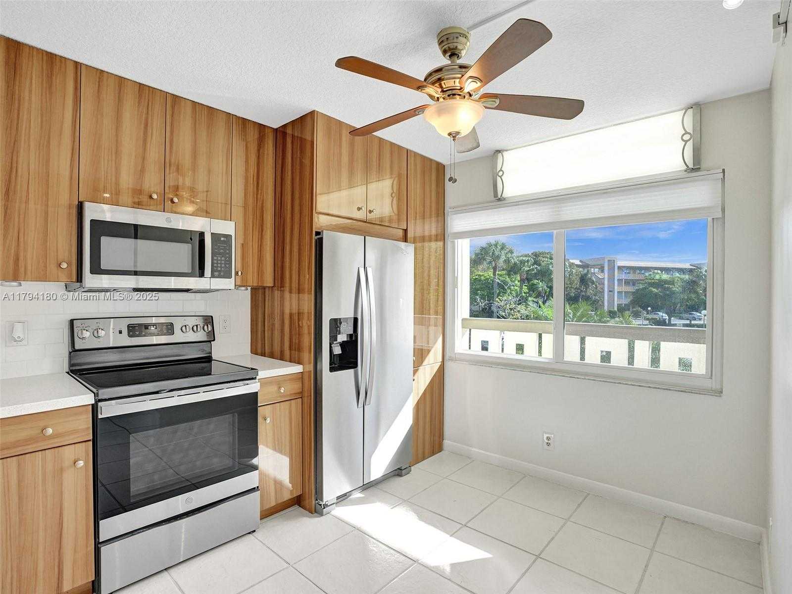 Small Image of 3501 BIMINI LN #K2, Coconut Creek Number 2