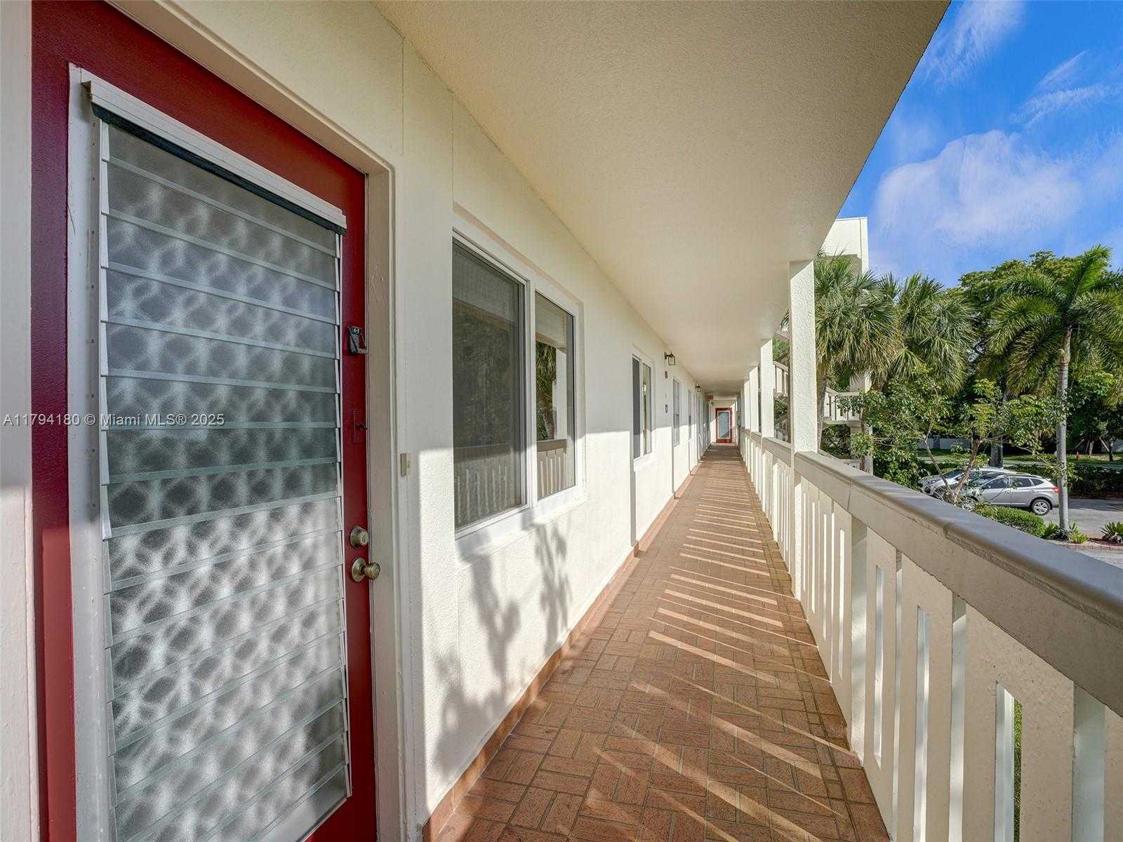 Small Image of 3501 BIMINI LN #K2, Coconut Creek Number 33