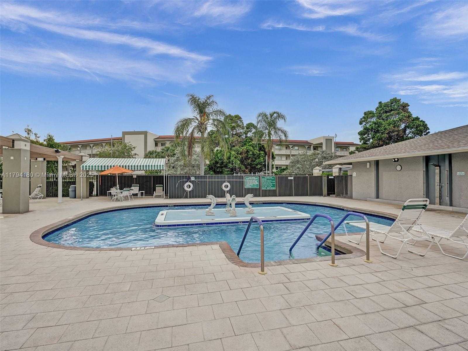 Small Image of 3501 BIMINI LN #K2, Coconut Creek Number 34