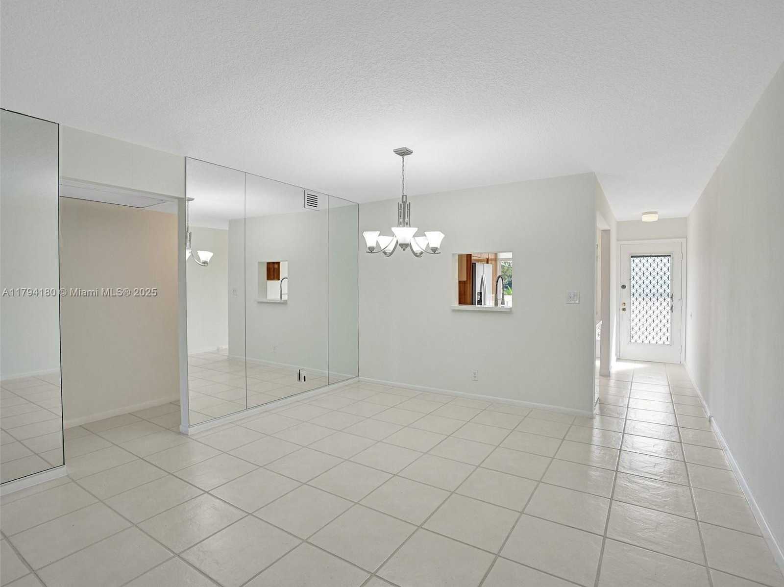 Small Image of 3501 BIMINI LN #K2, Coconut Creek Number 5