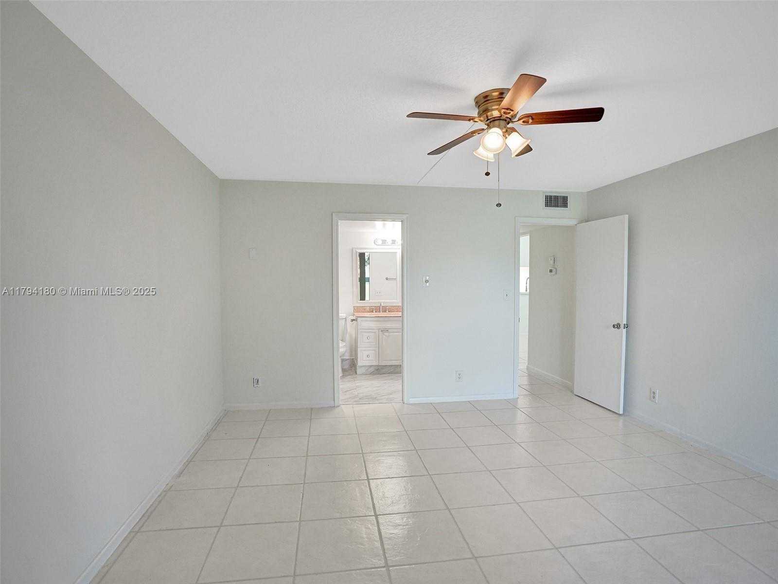 Small Image of 3501 BIMINI LN #K2, Coconut Creek Number 9