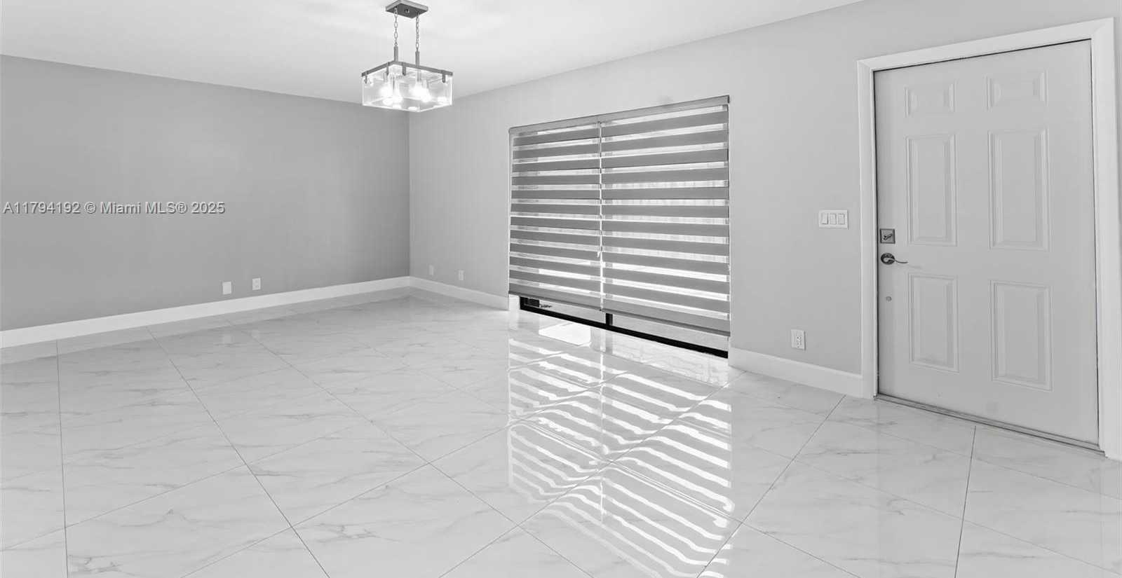 Small Image of 2557 LAKEVIEW CT #2557, Cooper City Number 10