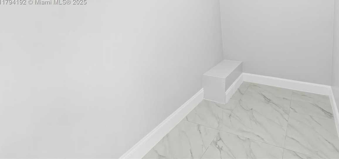 Small Image of 2557 LAKEVIEW CT #2557, Cooper City Number 20