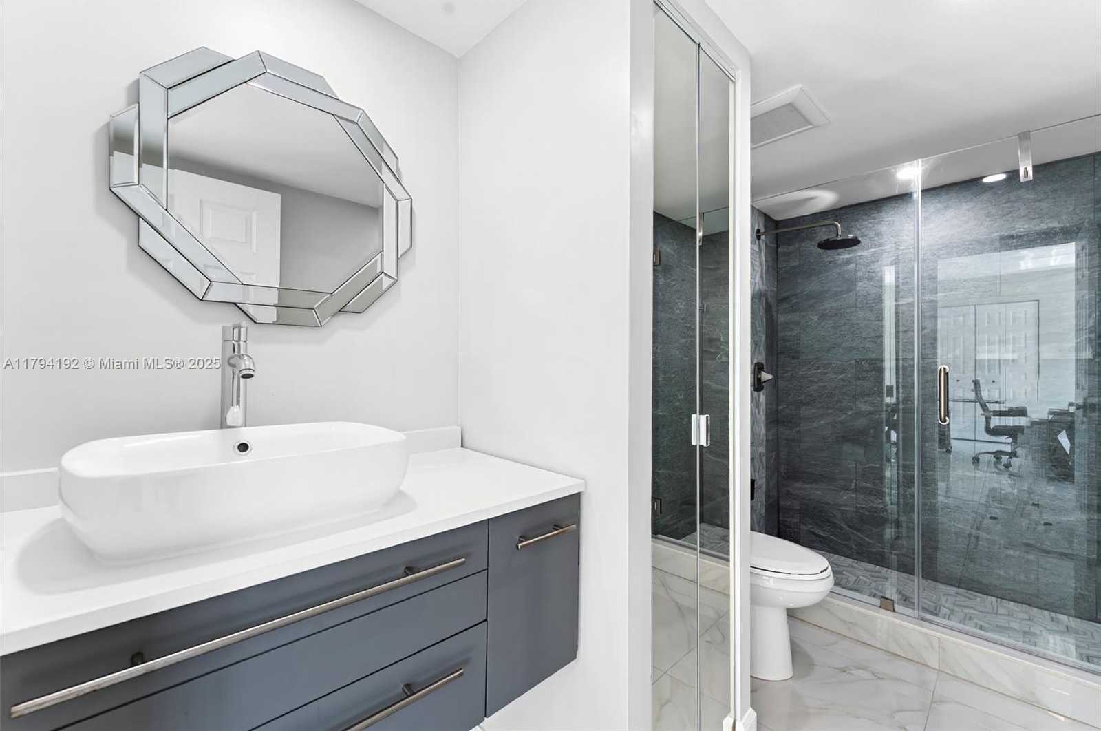 Small Image of 2557 LAKEVIEW CT #2557, Cooper City Number 22