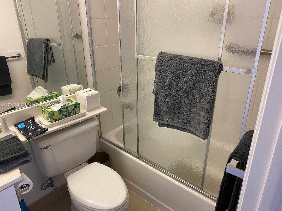 Small Image of 3300 NORTH EAST 192ND ST #612, Aventura Number 34