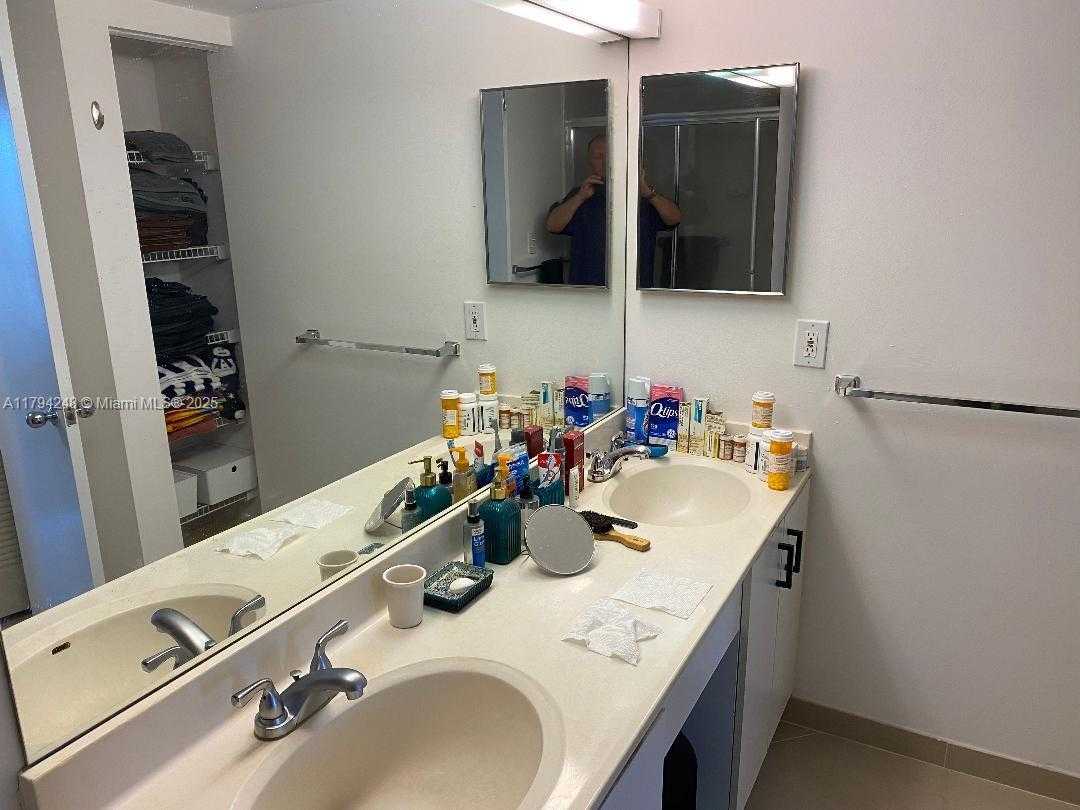 Small Image of 3300 NORTH EAST 192ND ST #612, Aventura Number 40