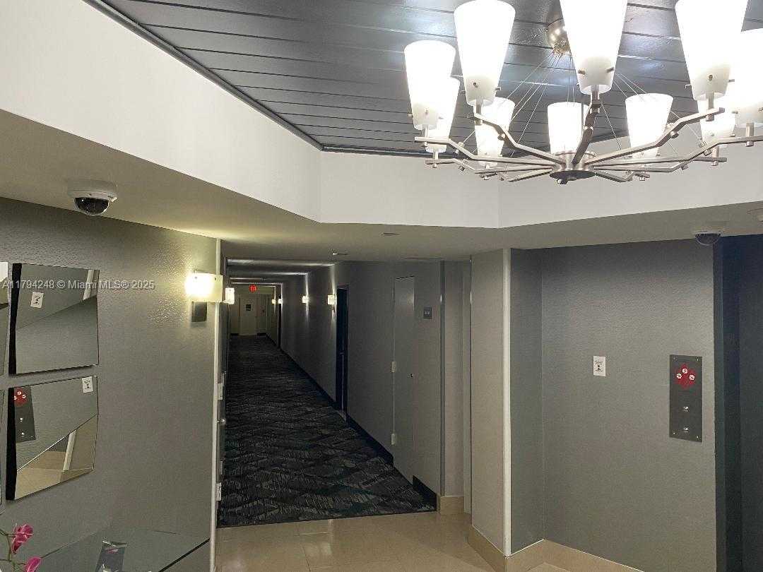 Small Image of 3300 NORTH EAST 192ND ST #612, Aventura Number 8
