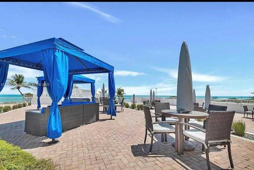 Small Image of 5401 COLLINS AVE #411, Miami Beach Number 27