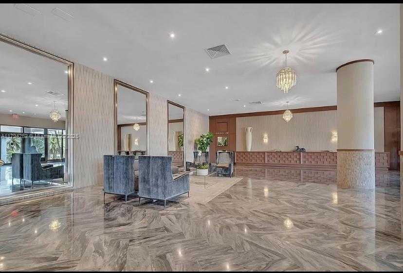 Small Image of 5401 COLLINS AVE #411, Miami Beach Number 34