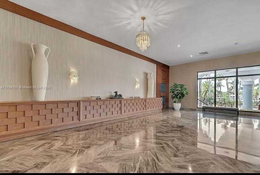 Small Image of 5401 COLLINS AVE #411, Miami Beach Number 35